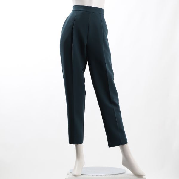 バックベルトデザインタック入りテーパードパンツ