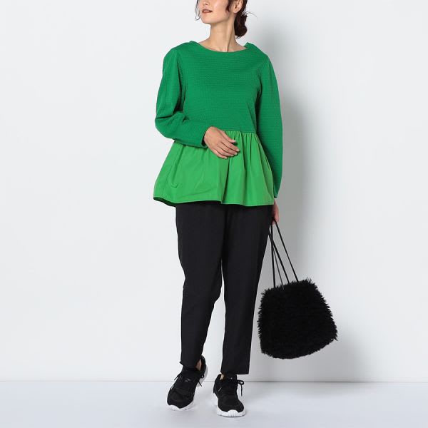 シンプルデザインタックテーパードパンツ