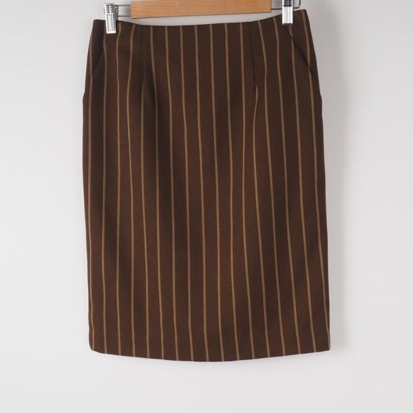 ストライプ柄タイトスカート