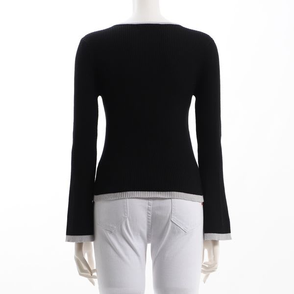 バイカラースクエアネックニット