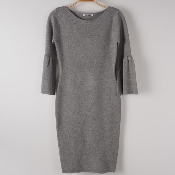 タックフレア袖ワンピース