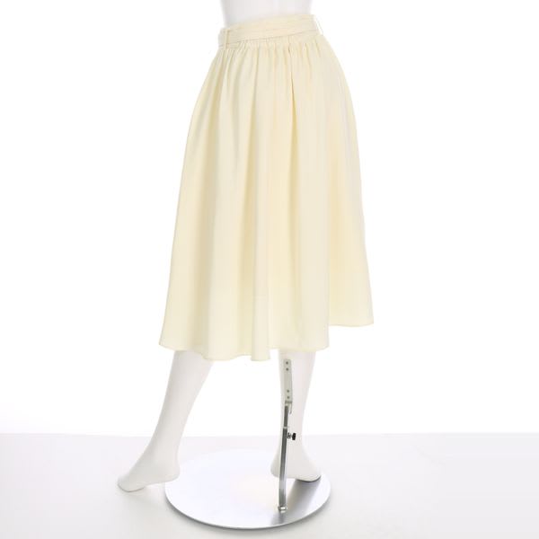 リボンベルト付きフレアスカート