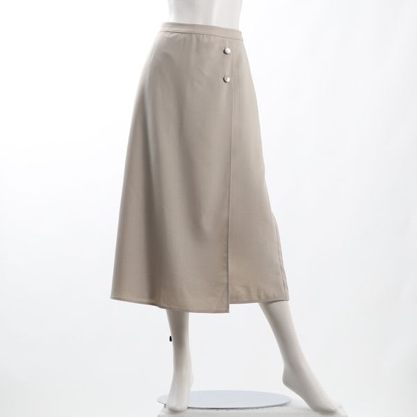 フロントボタンラップ風スカート