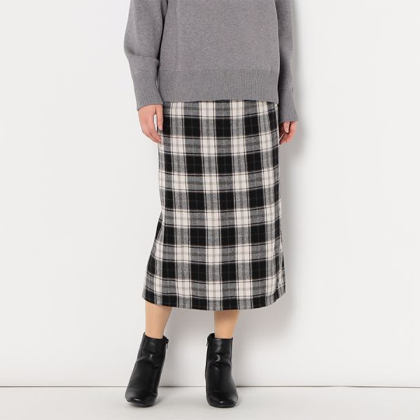 起毛感のあるチェック柄タイトスカート