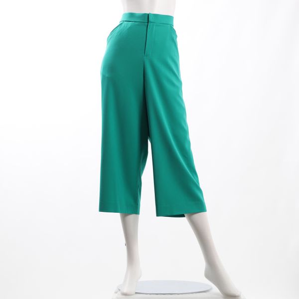 シンプルシルエットパンツ