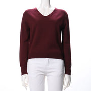 シンプルVネックニット