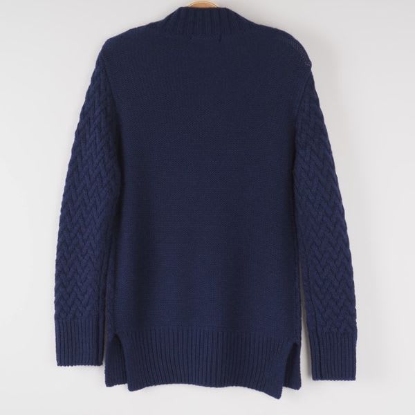 シェブロン編みボトルネックニット