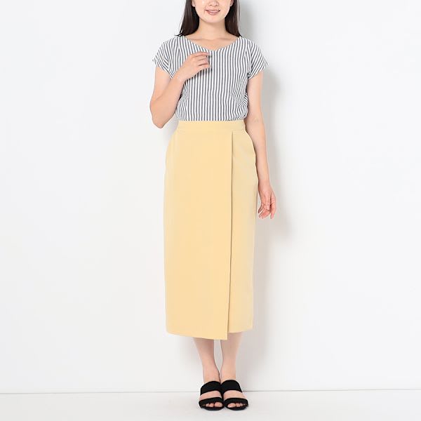 ストライプ柄Vネックブラウス