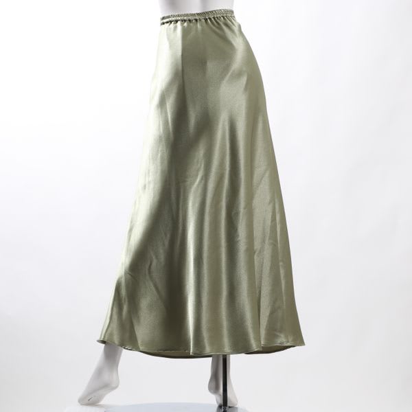 グロスサテンフレアスカート