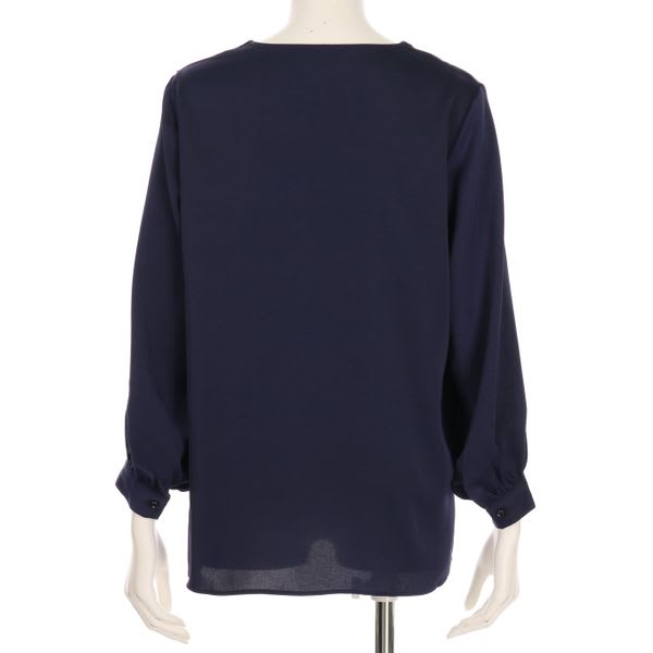 とろみVネックブラウス