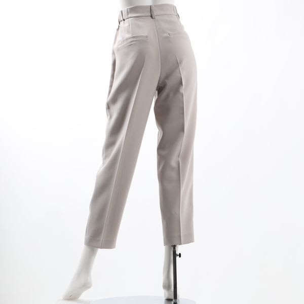 マイクロピケ生地テーパードパンツ