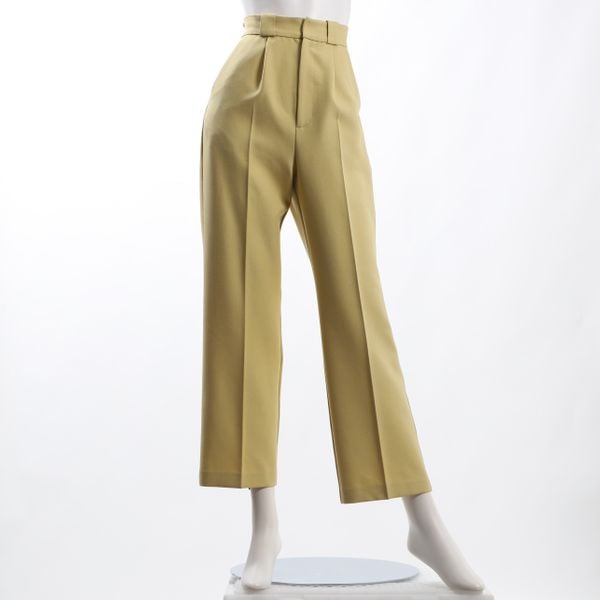 タック入りワイドパンツ
