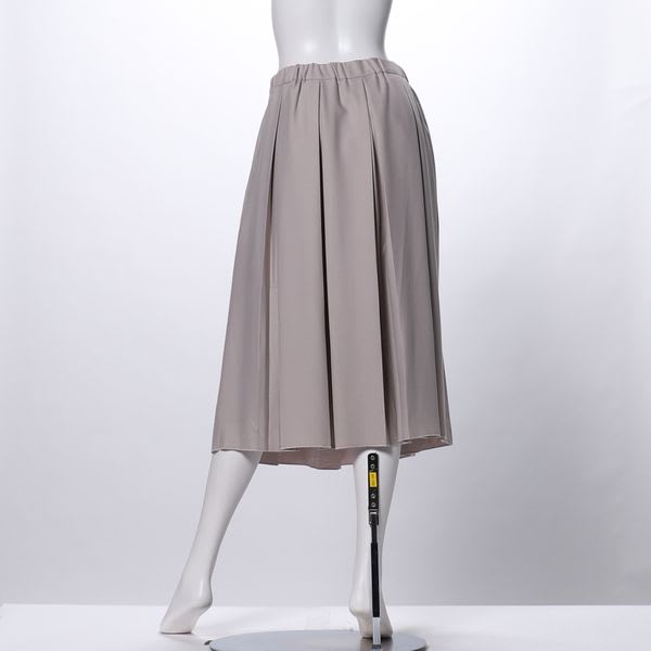 ボックスプリーツスカート