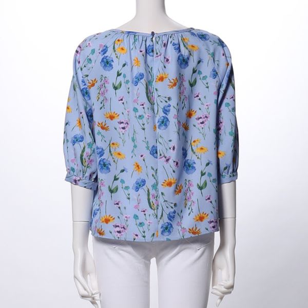 花柄ギャザードネックブラウス