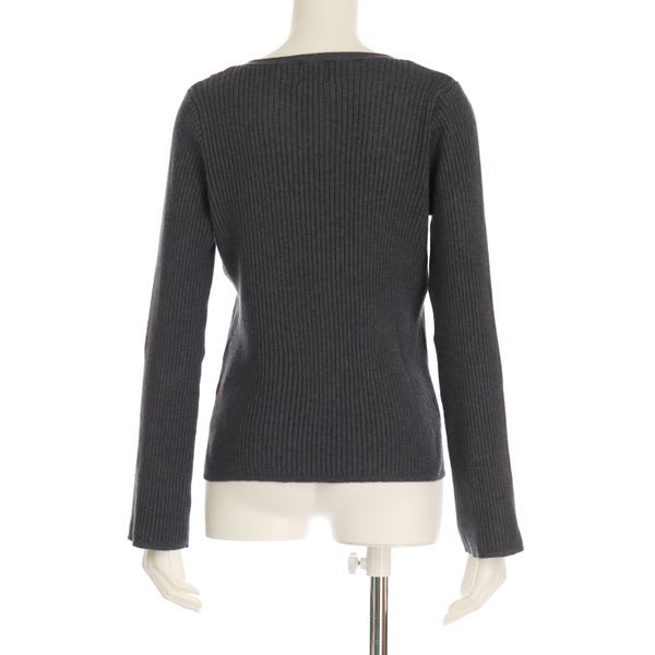 Vネックワイドスリーブニット