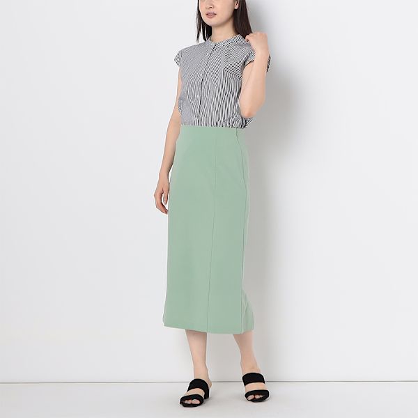 バックサイドスリットタイトスカート