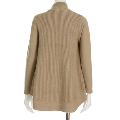 バックテールハイネックニット