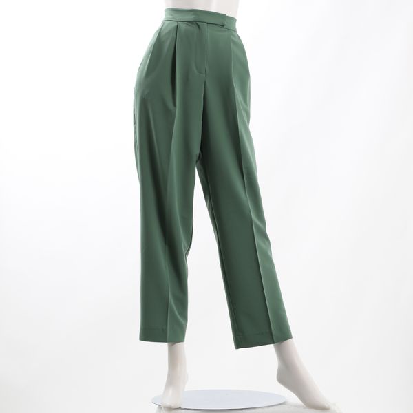 タック入りテーパードパンツ