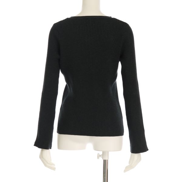 Vネックワイドスリーブニット