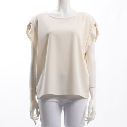 バックボタンラウンドネックブラウス