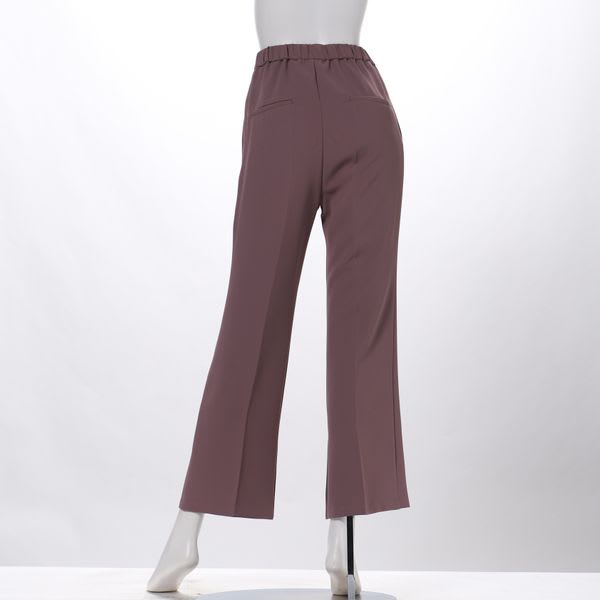 上品な光沢素材セミフレアパンツ