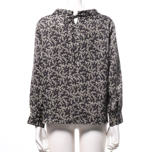 モノクロフラワープリント総柄ブラウス
