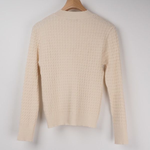 クルーネックシンプルニット