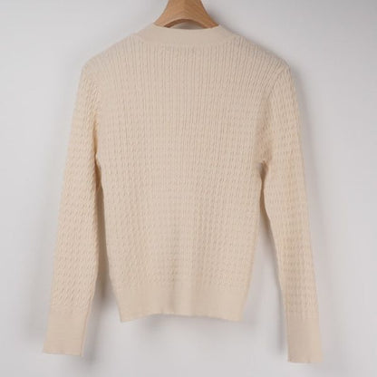 クルーネックシンプルニット