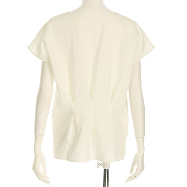 バックデザインブラウス