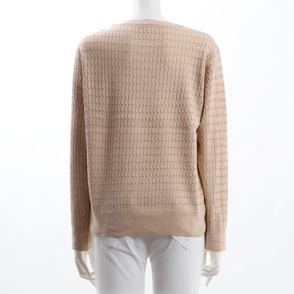 凹凸素材肩ボタン付きクルーネックニット