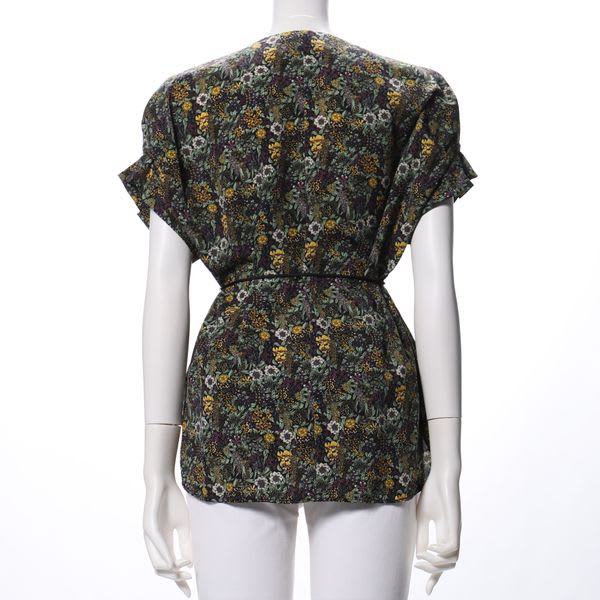 ダークフラワープリントリボンベルト付きブラウス