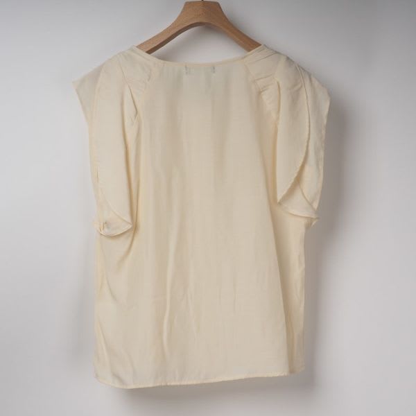 フレアデザインブラウス