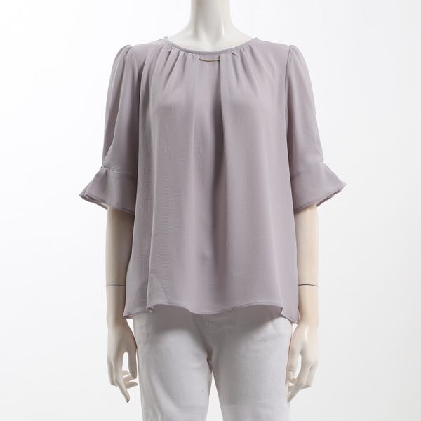 メタルバー付きパフスリーブブラウス