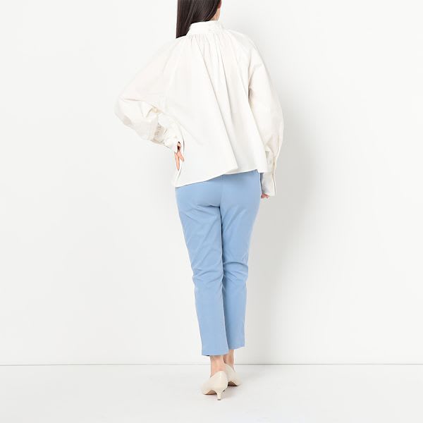 バックゴムタック入りテーパードパンツ