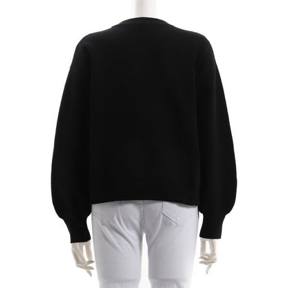 ロゴ刺繍ニット