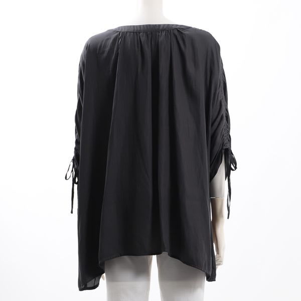 ドロストシャーリングブラウス