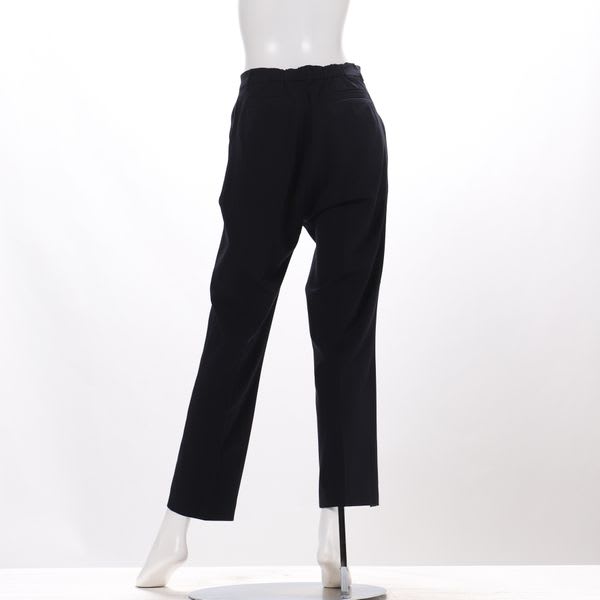 フロントスリットテーパードパンツ