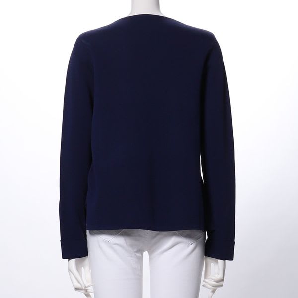 サイドスリット入りVネックニット