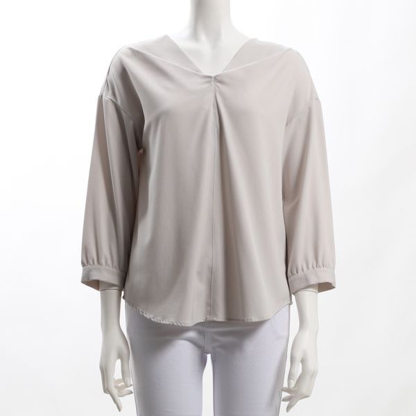 スッキリデザインVネックブラウス