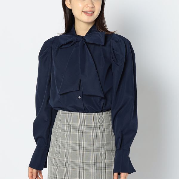パフスリーブボウタイブラウス