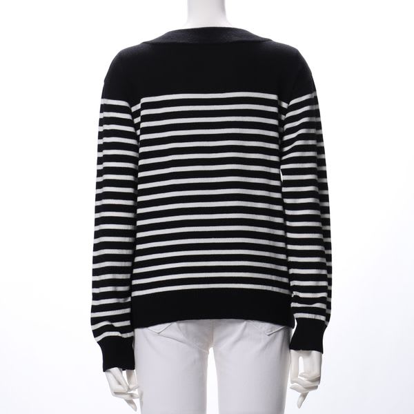 ボーダー柄Vネックニット