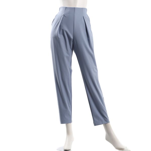 ドライタッチタックテーパードパンツ