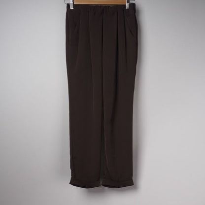 ギャザーウエストストレートパンツ