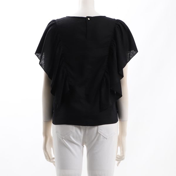 フリルデザインブラウス