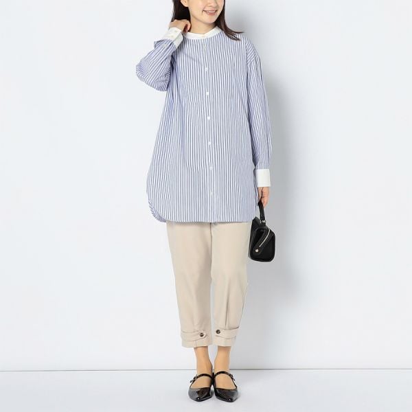 タック入りテーパードパンツ