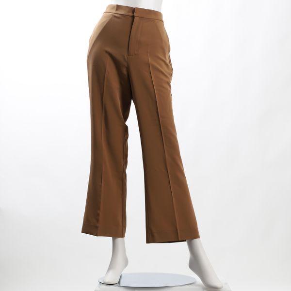 センタープレスフレアパンツ