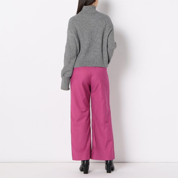 ラップ風フラップタック入りワイドパンツ