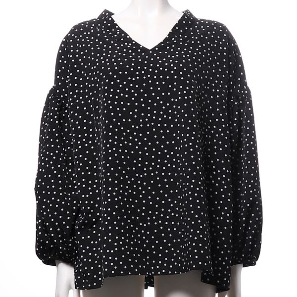 ドット柄ブラウス