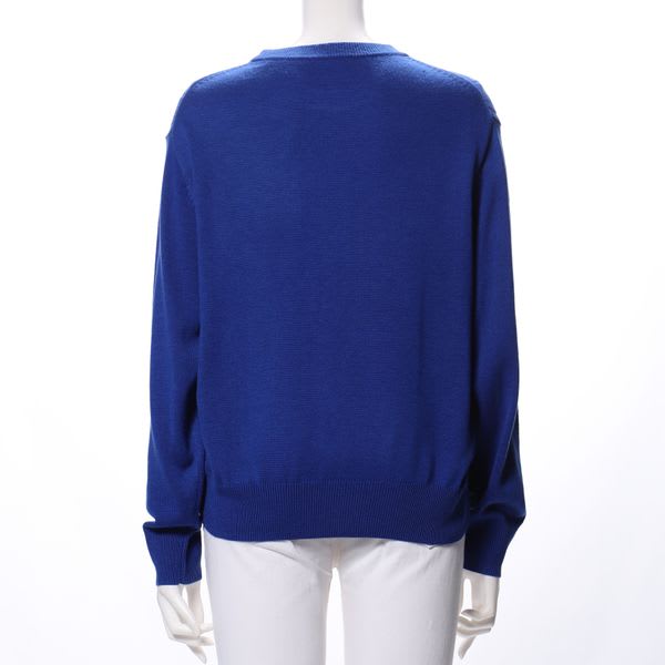 ケーブル模様ラウンドネックニット