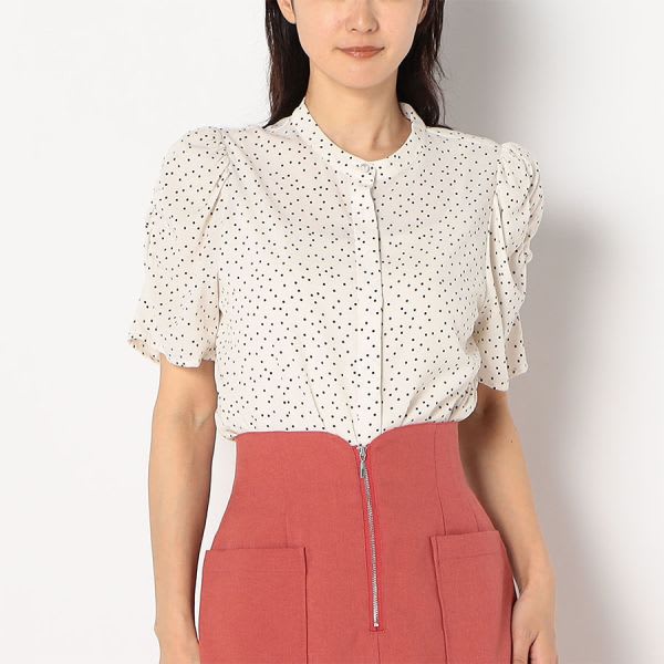 ドットプリントパフスリーブブラウス